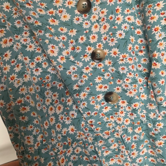 SHEIN Blue Daisy Romper - Picture 4 of 4